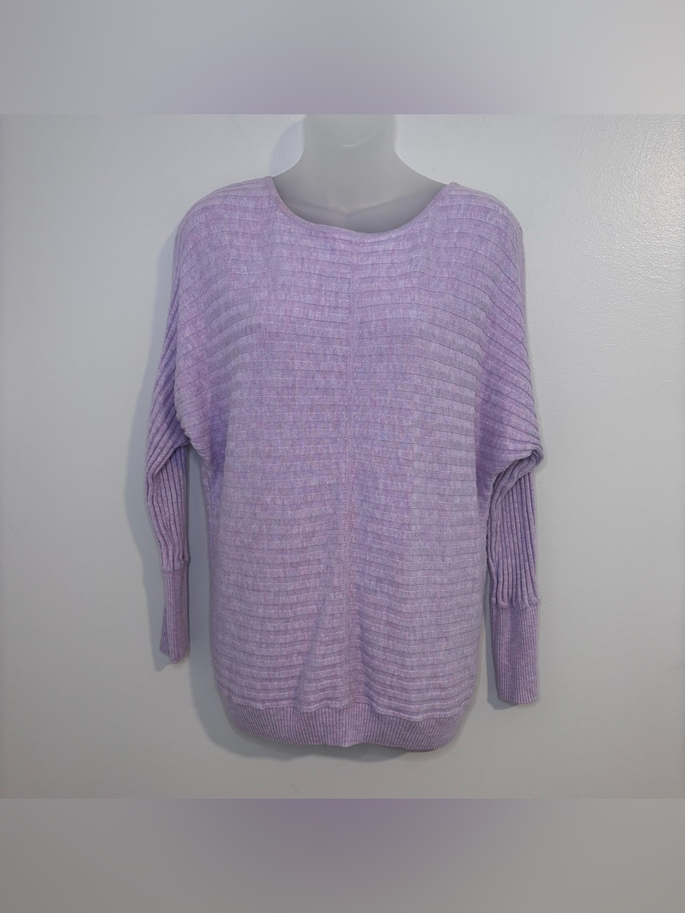 Soho Jeans NY&C Lavender Dolman Sleeve Ribbed Knit Sweater M
